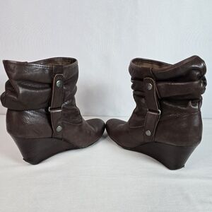 Kenneth Cole Reaction Womens_ Pullon Boots "Blue Ice" Size 8M in Brown